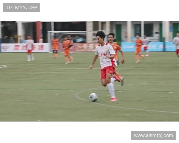 各大足球明星精彩射门瞬间回顾与技术解析