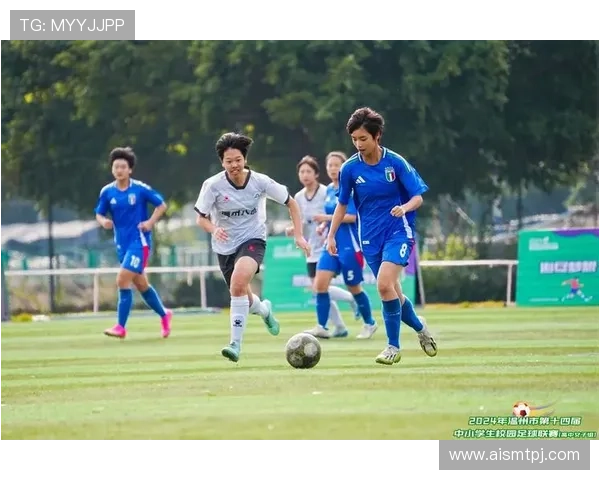 梦中与足球明星畅谈人生理想与比赛激情的奇妙体验